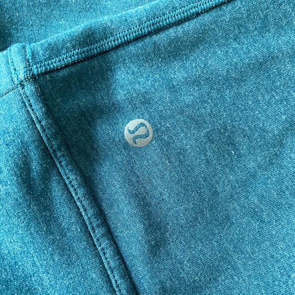 Lululemon Pullover - Picture 5 of 6